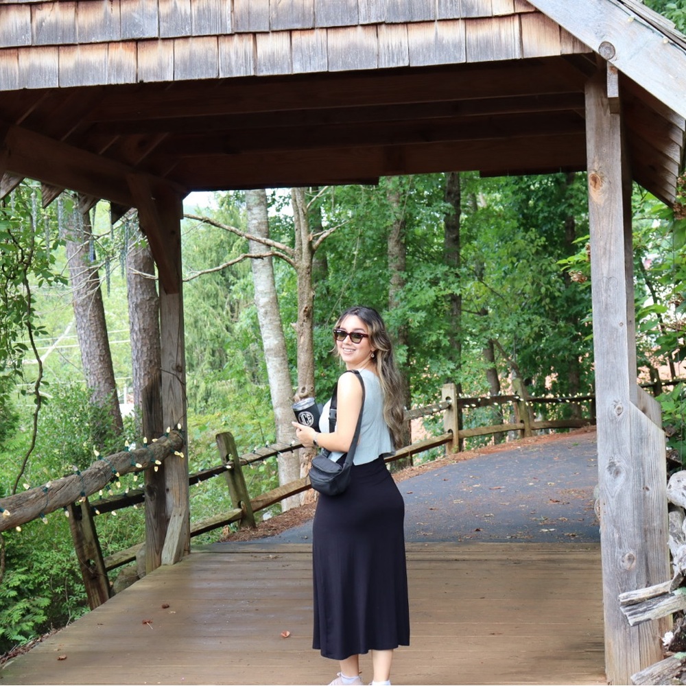 Meet your Posher, Melanie